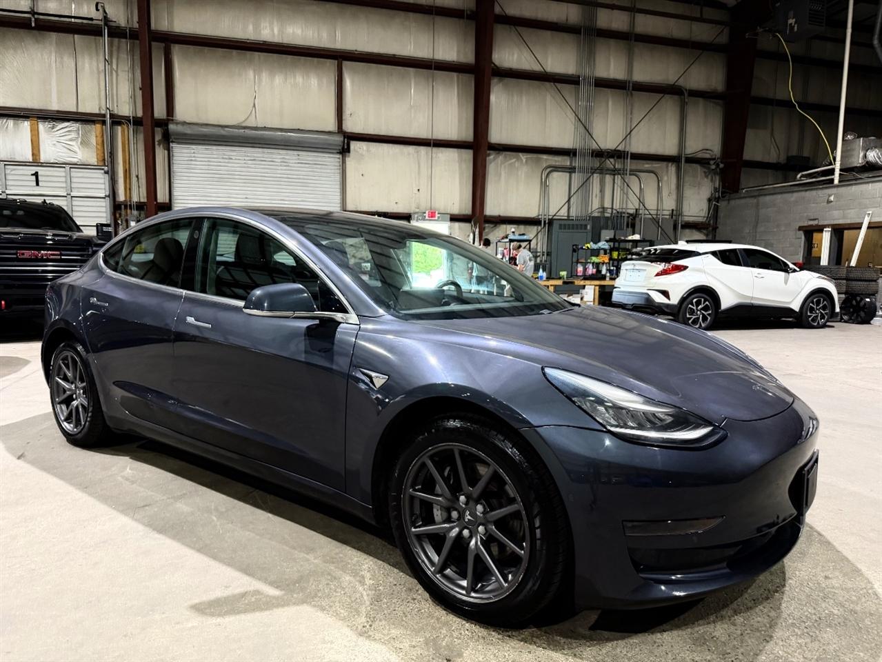 tesla model 3 2019 5YJ3E1EB8KF205603 image tesla model 3 2019 5YJ3E1EB8KF205603 image